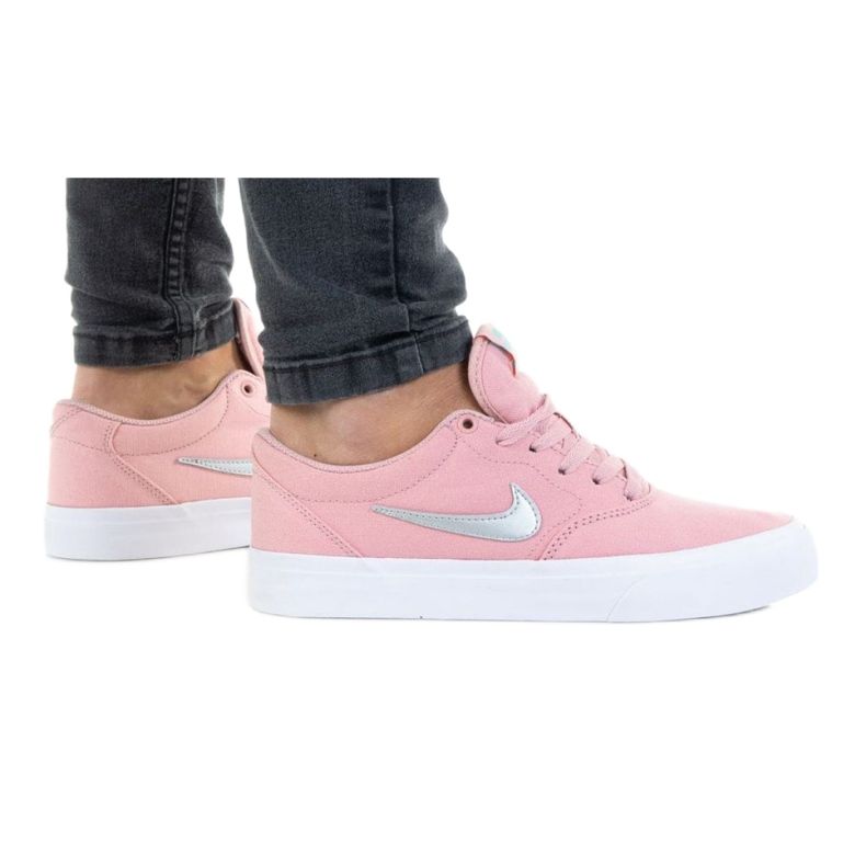Nike Sb Charge Cnvs W CN5269-602 skor rosa
