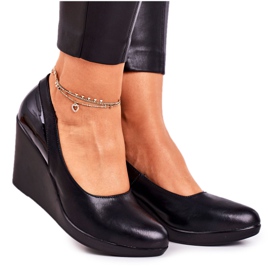 J.STAR But Kvinnors klassiska kilpumpar lackerade svart Ivonne