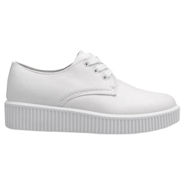 Creepers stövlar på BK-15 vit plattform