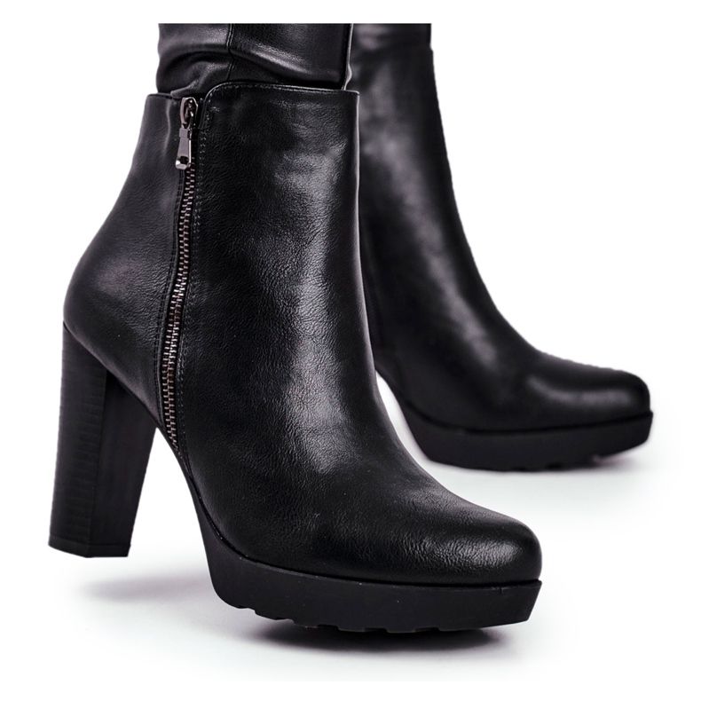 Kvinnors stövlar på en klack Svart Eugene