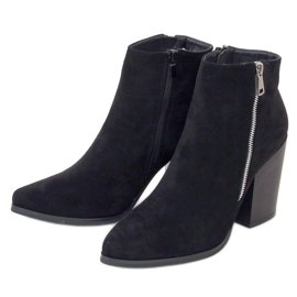 Svarta stövlar med breda hälar TX-1873 Svart