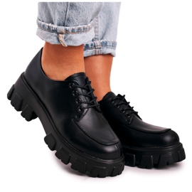 Oxfordskor för kvinnor på en massiv plattform S.Barski HX23 Svart