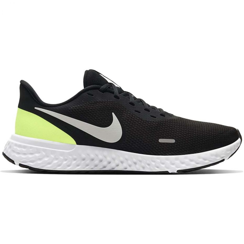 Nike Revolution 5 M BQ3204-010 vit svart