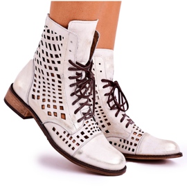 Nicole Kvinnors vita läderstövlar Abigail