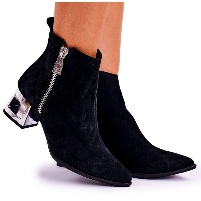 Nicole Dam stövlar på en silverklack i mocka svart Norah