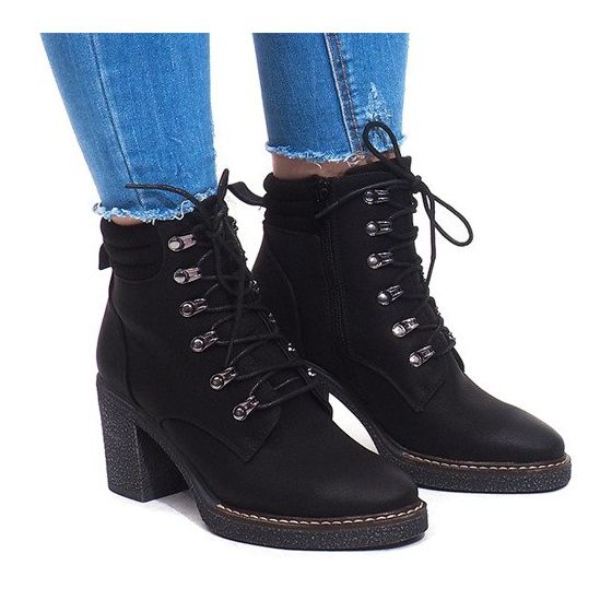 Snörstövlar 2873 Svart