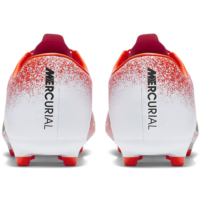Nike Mercurial Vapor 12 Academy Mg AH7375 801 fotbollssko mångfärgad röd