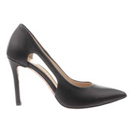 Neścior 105-C höga klackar svart