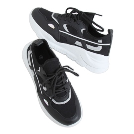 Svarta sportskor B0-560 Svart