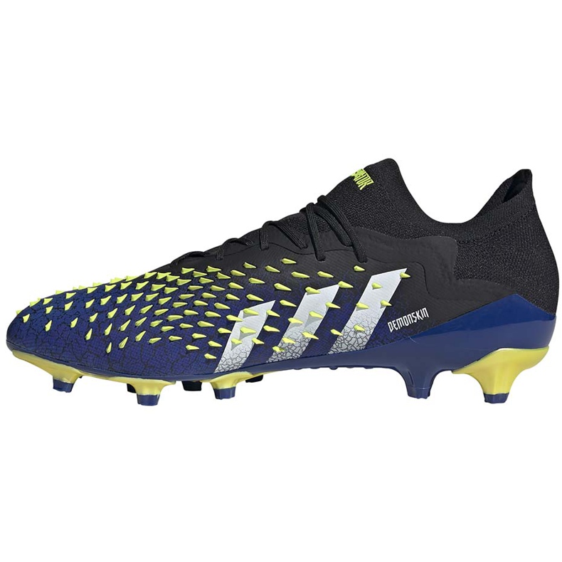 Adidas Predator Freak.1 L Ag FZ3752 fotbollsskor svart svart