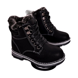 Barnfångare isolerade med pälssvart Luke