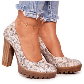 Pumpar på en bar och plattform Maciejka Gold-Beige 02629-25 brun gyllene