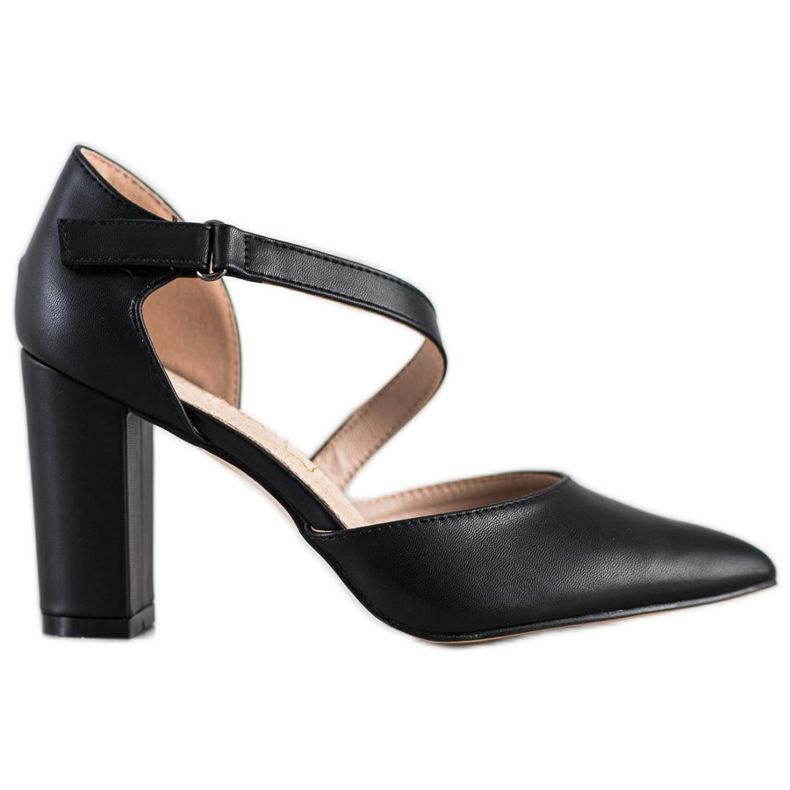 Sabatina Svarta pumpar med ekoläder