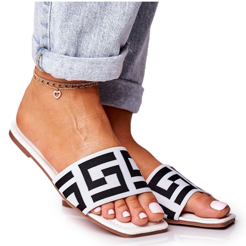 Klassiska tofflor för kvinnor Vit Melinda svart