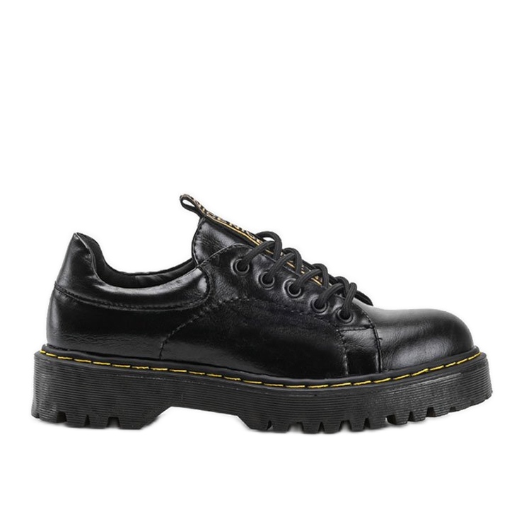 Svarta Alexus stövlar