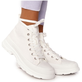 FB2 Kvinnors höga sneakers White Trissy på en stor sula vit