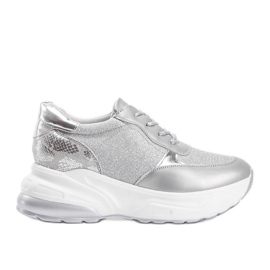 Silver sneakers med en tjock Amy sula