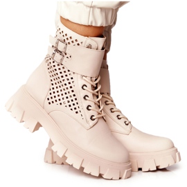 FB2 Openwork Booties -arbetare på den beige plattformen som blåsts bort