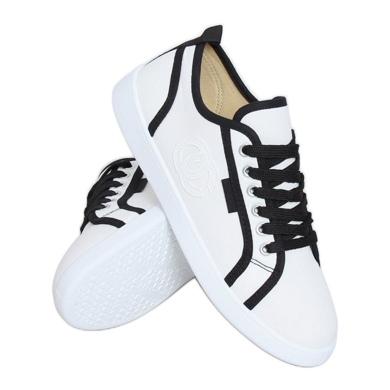 Vita sneakers NB385P Vit svart
