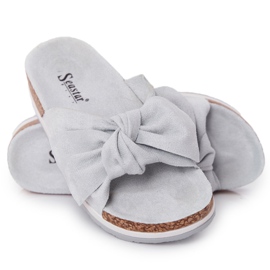 PS1 Tofflor på den så bekväma blå plattformen