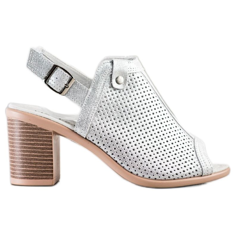 Glödande sandaler tillverkade av VINCEZA -läder silver-