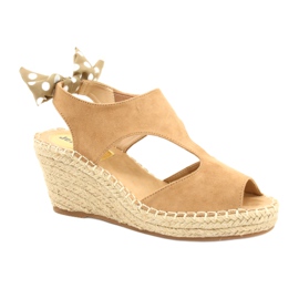Kvinnors beige espadrille sandaler med en båge jezzi 21sd98-3593