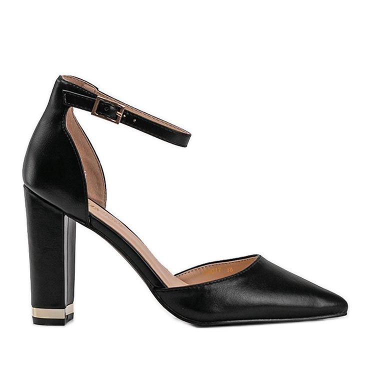 Svarta pumpar på Kaelyn -stolpen