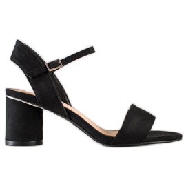 Evento Snygga sandaler på en bar svart