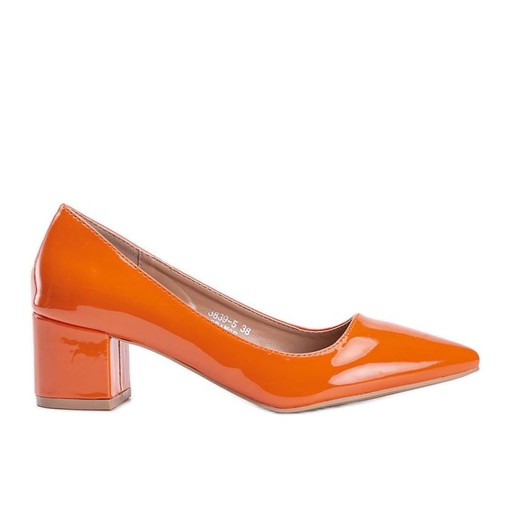 Orange pumpar lackerade på Eden -kvarteret