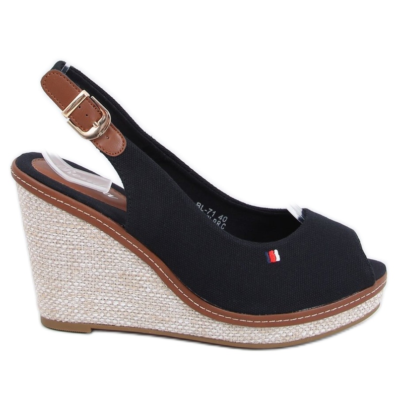 Svarta sandaler på kilar BL-71 Svart