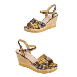 Gula rutiga kile sandaler A89937 Gul