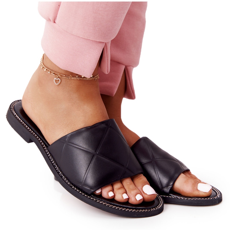 Läder tofflor med quiltning Nicole 2650 svart