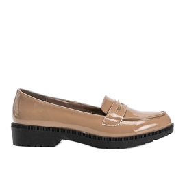 Beige lackade Sis loafers