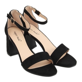 Svarta högklackade sandaler 8741 Svart