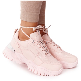PG1 Kvinnors sneakers på en massiv enda rosa influencer