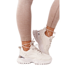 PG1 Dam Sneakers Beige Influencer på en massiv sula