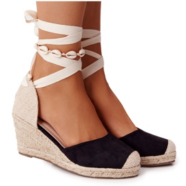 PG1 Svarta Nelly -bundna kilsandaler med flätor beige