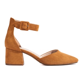 Goodin Pumpar med spänne brun