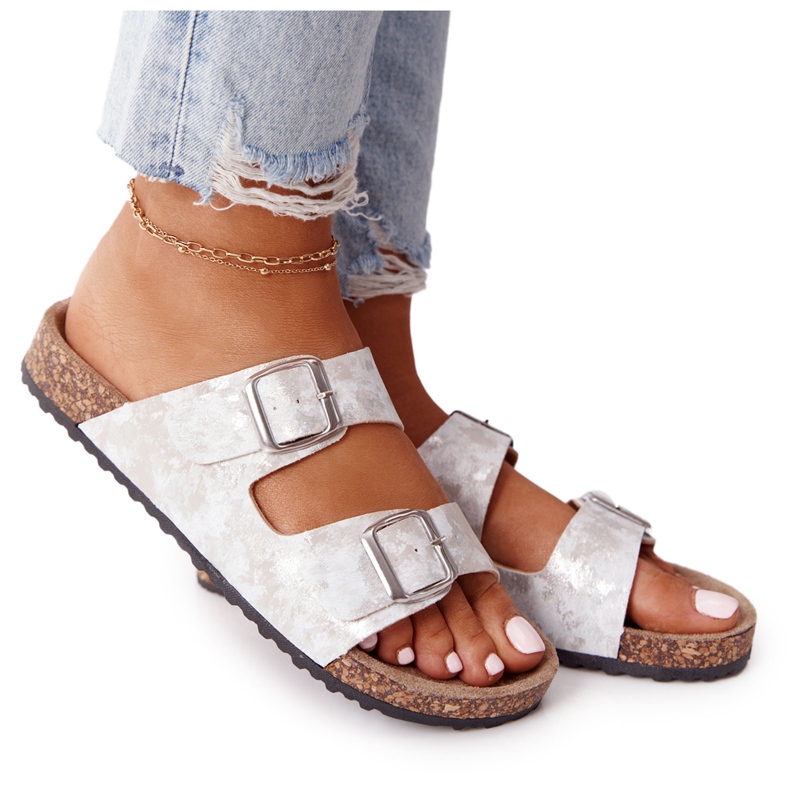 Tofflor för kvinnor med spännen Silver Vivio silver-