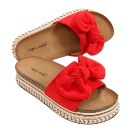 Röda 7705 Röda tofflor på den dekorerade sulan