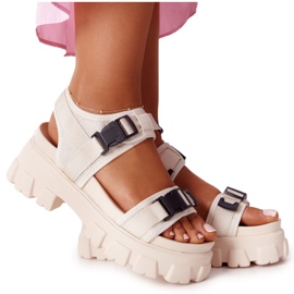 PS1 Sandaler på den massiva plattformen Beige Fly High