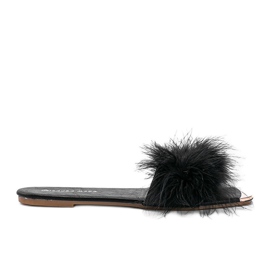 Svarta tofflor med Vampi -fjädrar