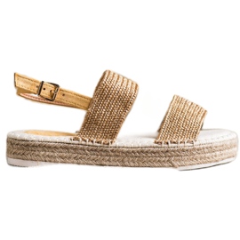 SHELOVET Flätade sandaler på plattformen gyllene