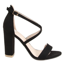 Svarta sandaler på stolpen GG-88P Svart