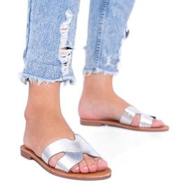 Silver tofflor i Phoenix krokodilmönster