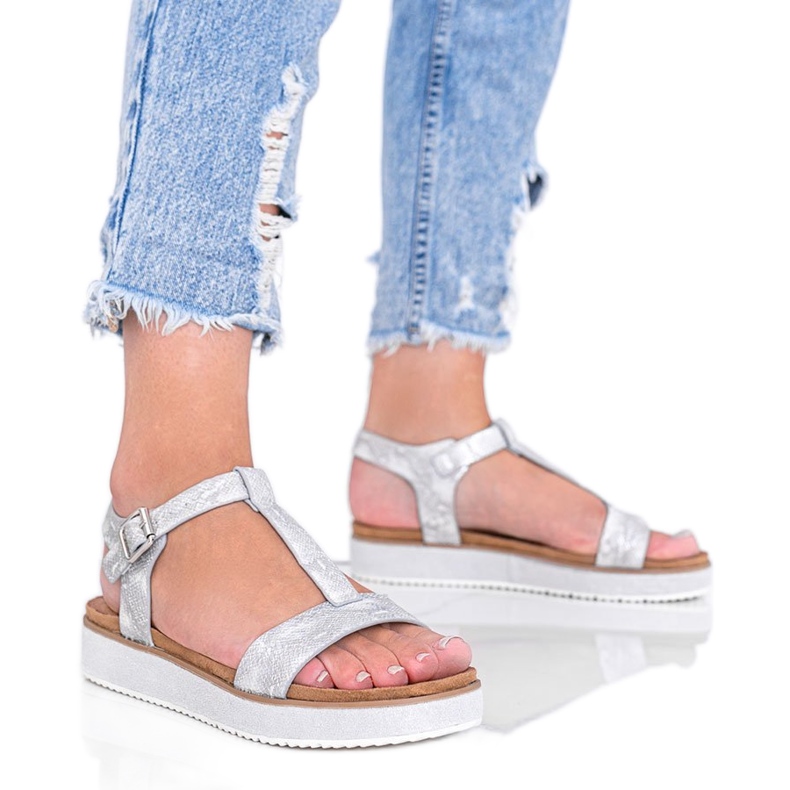 Silver sandaler i Kiko ormskinnsmönster silver-