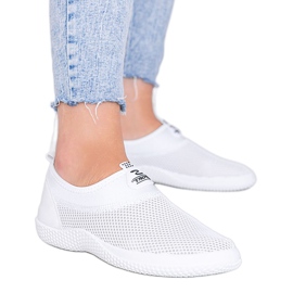 Milly vita sportskor