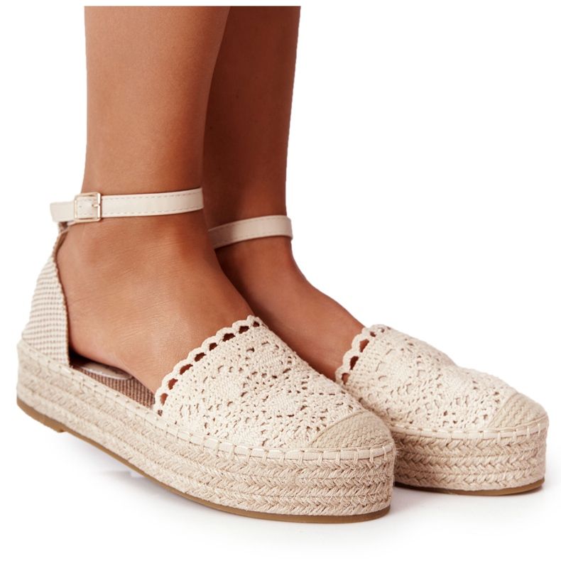 Spets Espadrilles på en flätad beige plattform Larissa