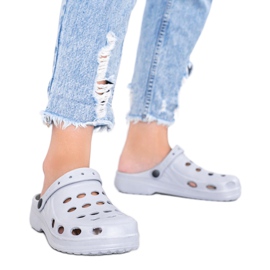 Grå kroks tofflor för kvinnor Karolinos