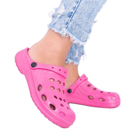 Karolinos rosa dam virkade tofflor